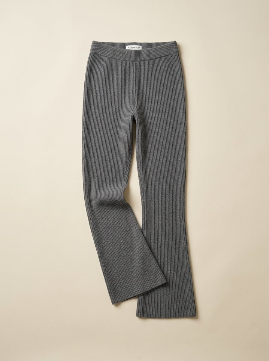 The Ribbed Cashmere Pull-On Trouser